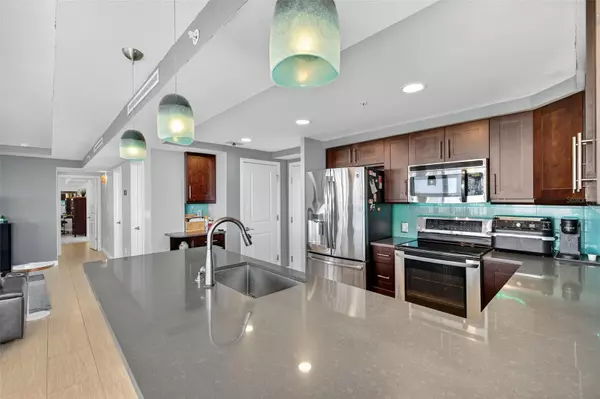 Clearwater Beach, FL 33767,223 ISLAND WAY #6D