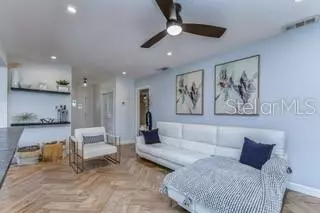 Tampa, FL 33606,113 W DAVIS BLVD