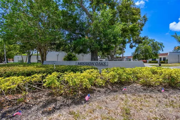 Seminole, FL 33776,9032 MISSION OAKS BLVD #F