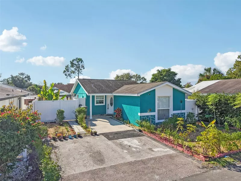 9126 BAYMEADOW CT, Tampa, FL 33615