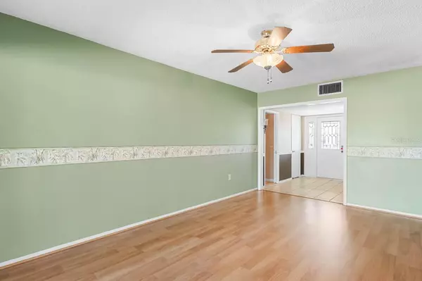 Sun City Center, FL 33573,829 FOX HILLS DR