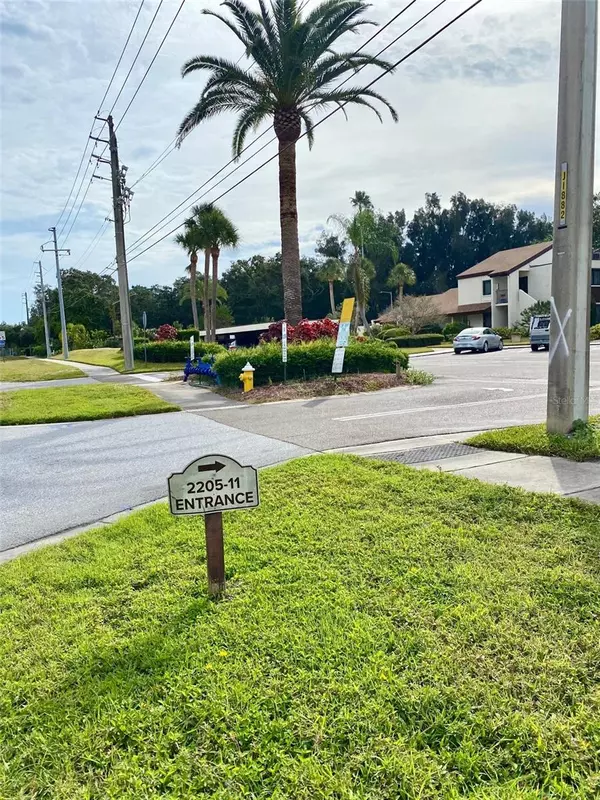 Clearwater, FL 33764,2209 BELLEAIR RD #C21