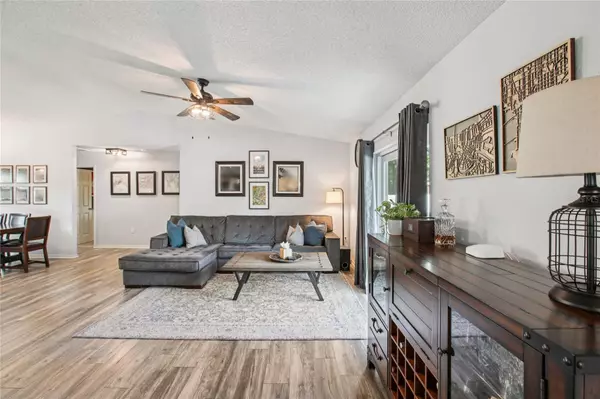 Tampa, FL 33612,2103 W PERIO ST