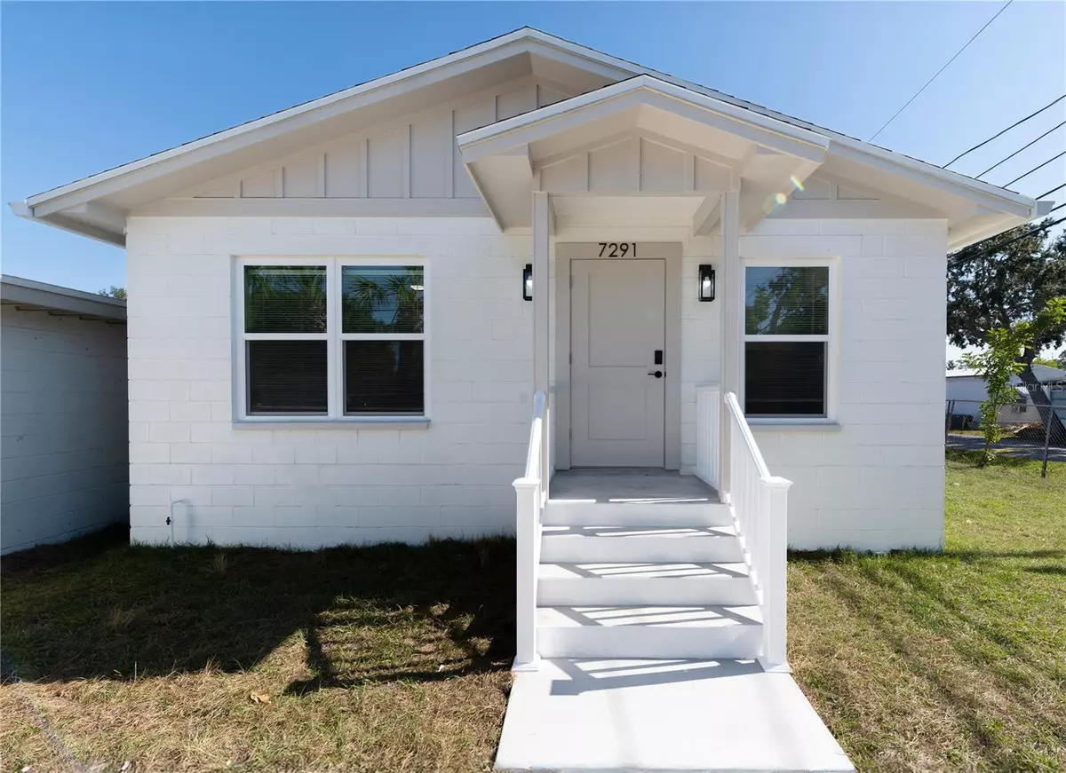 St Petersburg, FL 33702,7291 8TH N