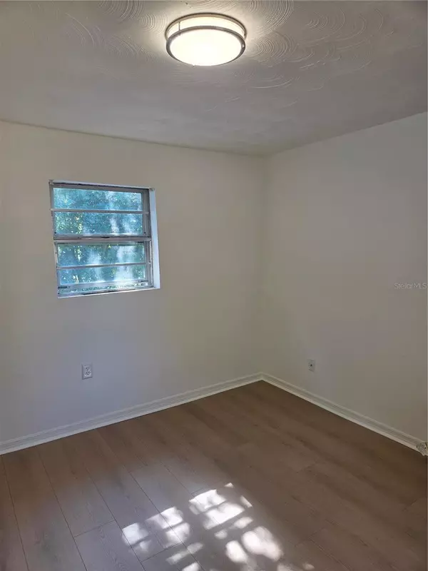 Seffner, FL 33584,2501 LENNA AVE