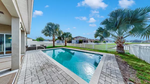 Ruskin, FL 33570,2447 DOVESONG TRACE DR