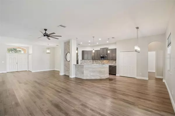 Dover, FL 33527,1918 RUTHERFORD DR