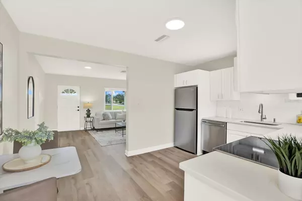 St Petersburg, FL 33703,4000 LOCUST ST NE