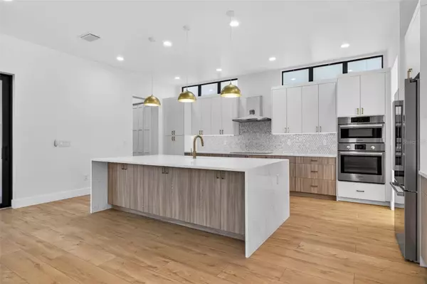 St Petersburg, FL 33711,4555 26TH AVE S