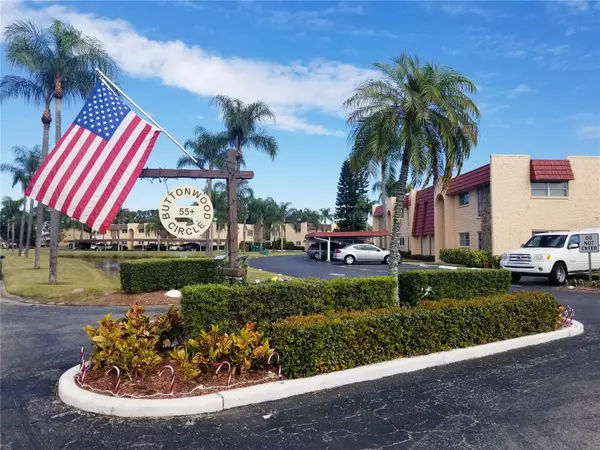 Seminole, FL 33777,122 BUTTONWOOD CIR #122