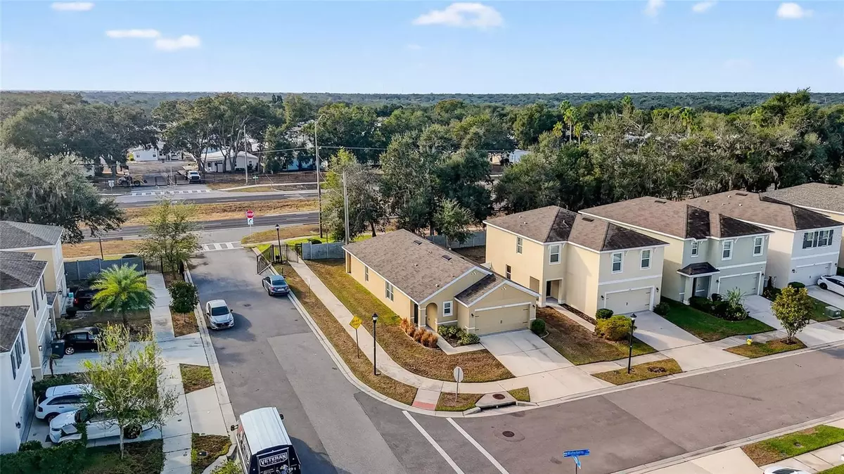 Valrico, FL 33594,3521 WINTERBERRY LN