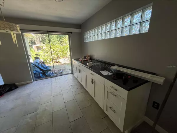 Winter Haven, FL 33884,412 W LAKE SUMMIT DR