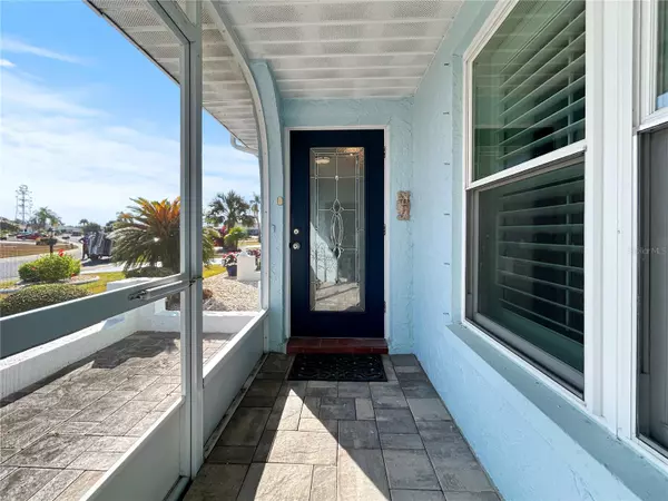 Sun City Center, FL 33573,1308 BLUEWATER DR