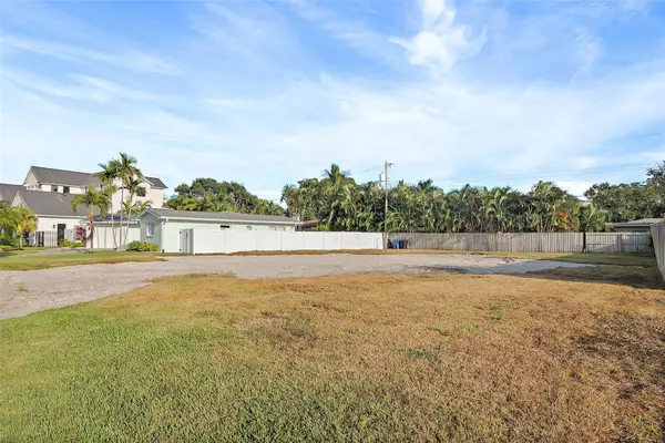 St Petersburg, FL 33704,1235 CORDOVA BLVD NE