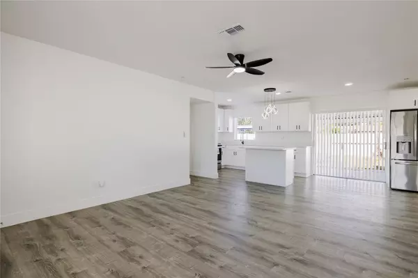 Tampa, FL 33615,6016 AMBASSADOR DR