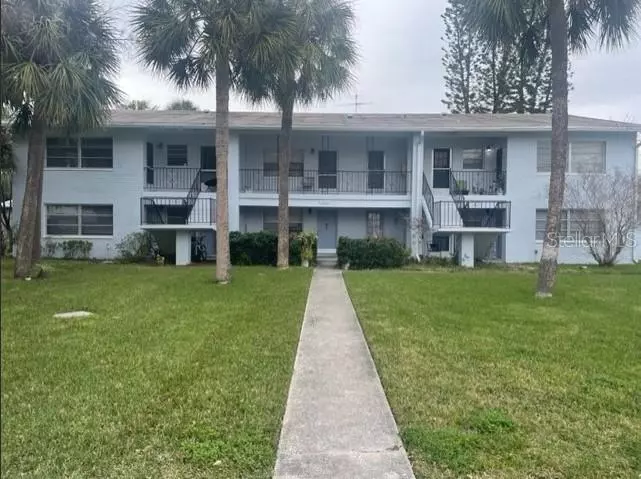 Belleair Bluffs, FL 33770,2501 RENATTA DR #2