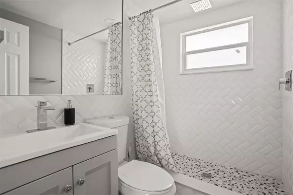 Tampa, FL 33615,8820 ROCKY CREEK DR