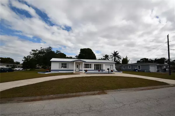 St Petersburg, FL 33713,2255 LESLEE LAKE DR N