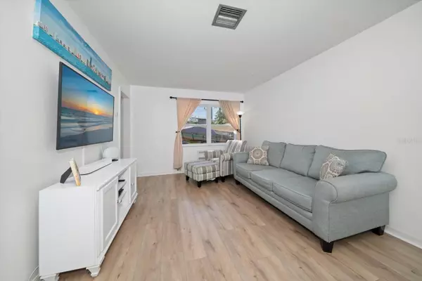 St Petersburg, FL 33713,4028 12TH AVE N