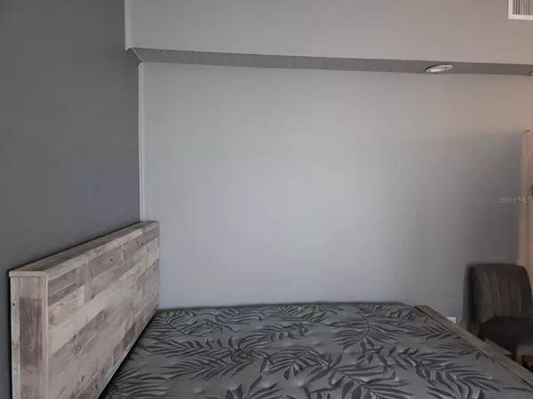 Tampa, FL 33634,5451 SWEETWATER TERRACE CIR