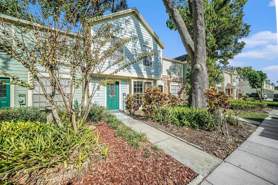 13960 FLETCHERS MILL DR, Tampa, FL 33613