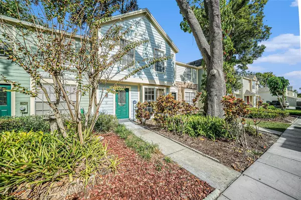 13960 FLETCHERS MILL DR, Tampa, FL 33613