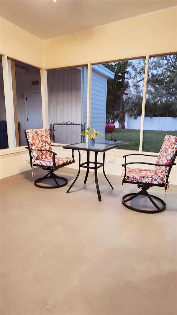 St Petersburg, FL 33703,4219 DES MOINES ST NE