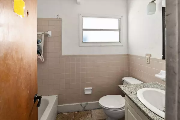 Tampa, FL 33619,1703 WARRINGTON WAY