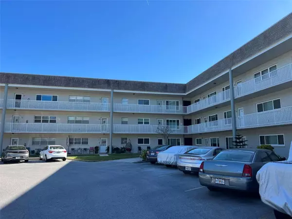 2441 PERSIAN DR #51, Clearwater, FL 33763