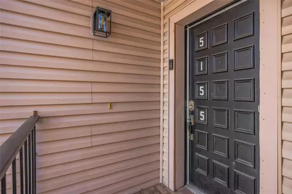 Tampa, FL 33617,5155 PURITAN CIR #1021