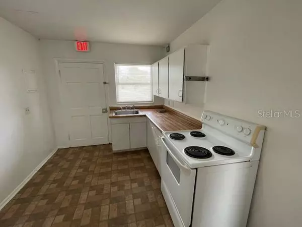 Tampa, FL 33607,4101 W CYPRESS ST #202