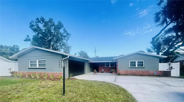 1945 68TH AVE S, St Petersburg, FL 33712