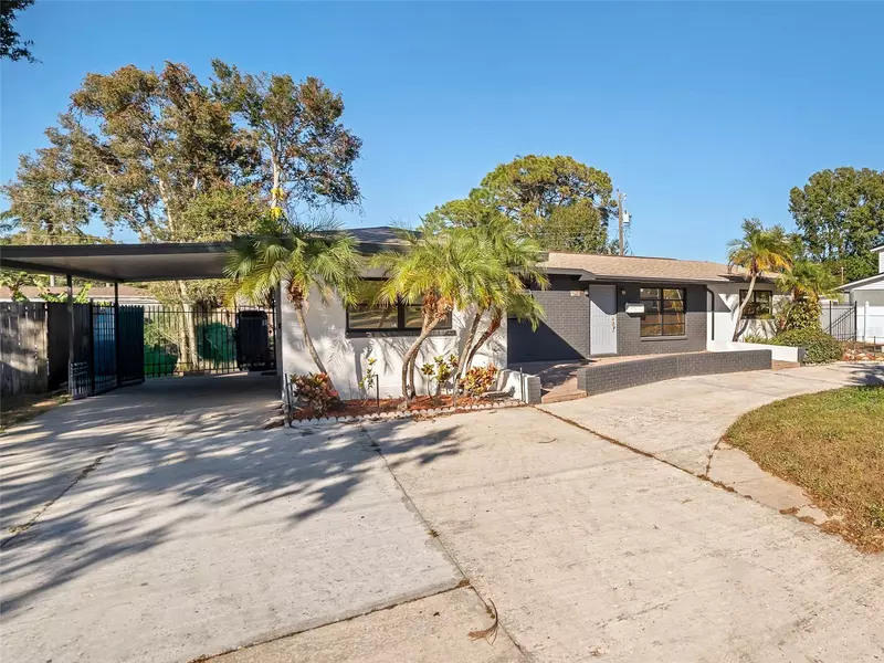 1899 66TH AVE N, St Petersburg, FL 33702