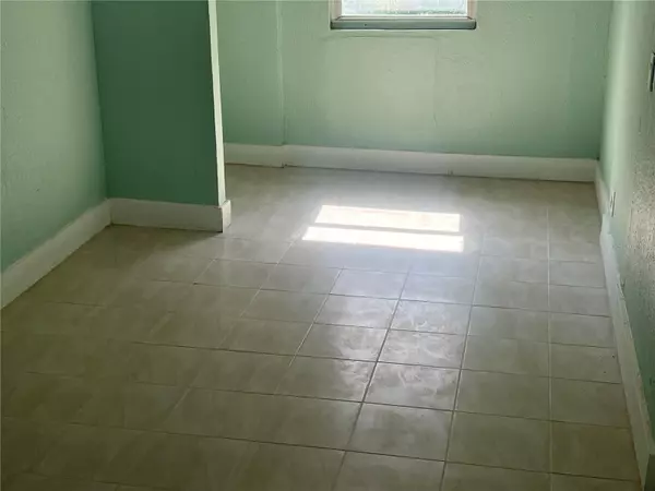 Tampa, FL 33610,2002 E 33RD AVE