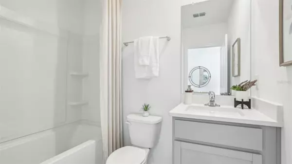 Ruskin, FL 33570,1648 SOURWOOD DR