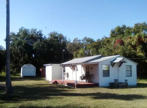 7205 S MANHATTAN AVE, Tampa, FL 33616