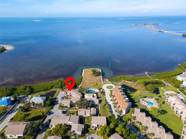 Tarpon Springs, FL 34689,656 WINDRUSH BAY DR #656