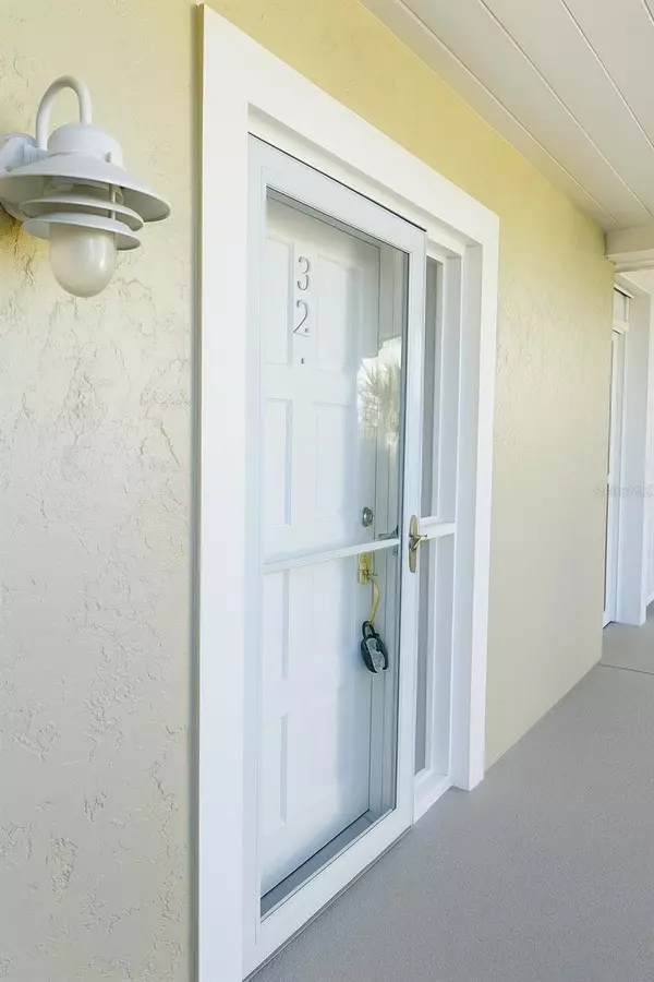 Dunedin, FL 34698,433 S PAULA DR #32