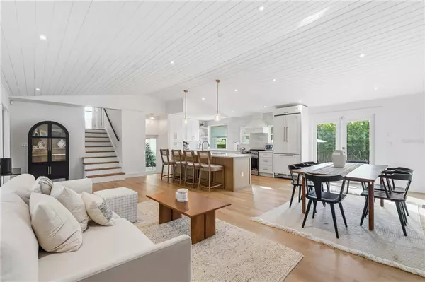 St Petersburg, FL 33703,5510 VENETIAN BLVD NE