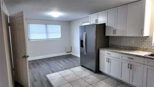 Zephyrhills, FL 33542,37530 FERRIS AVE