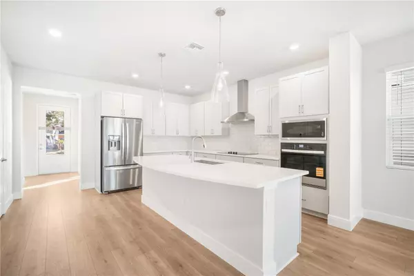 Tampa, FL 33609,406 N WESTLAND ST #1