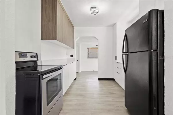 Tampa, FL 33610,1512 HILLSIDE DR