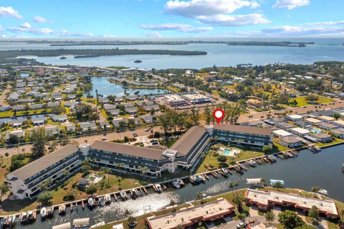 Bradenton, FL 34210,9604 CORTEZ RD W #136