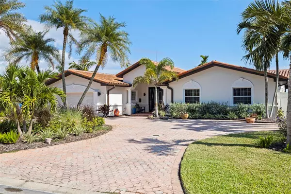 St Petersburg, FL 33707,7827 9TH AVE S