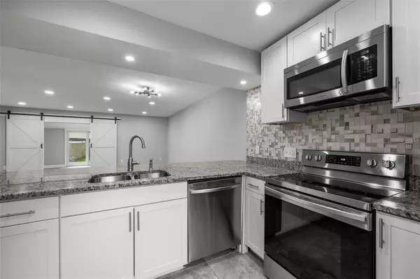 Tampa, FL 33609,210 S MALCOLM CT