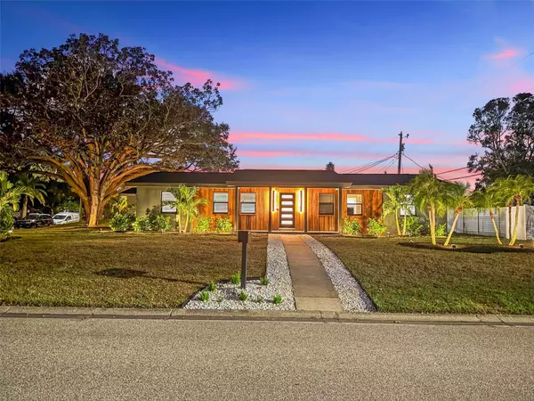 Dunedin, FL 34698,1441 FAIRWAY DR