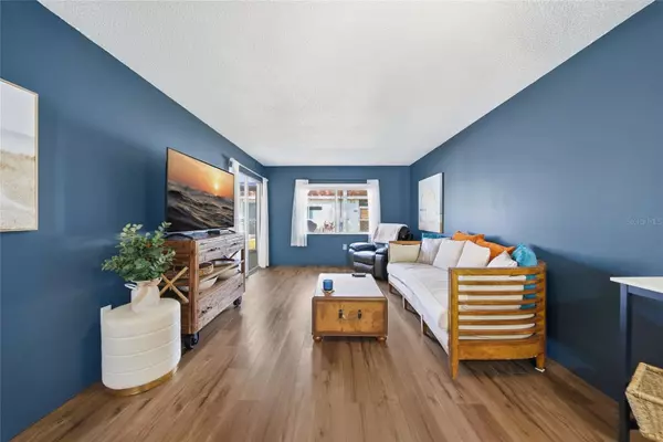 Seminole, FL 33776,13717 MISSION OAKS BLVD