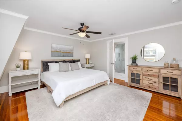 St Petersburg, FL 33704,2120 10TH ST N