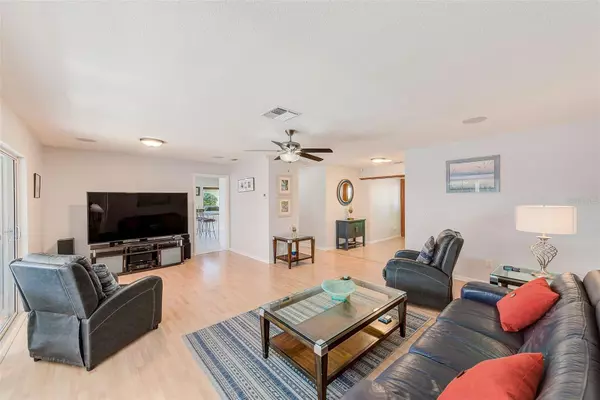 Seminole, FL 33776,13880 88TH TER