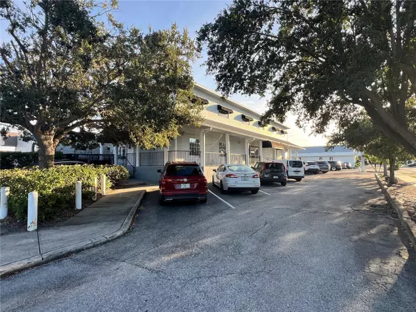 Tampa, FL 33615,4505 TOWN N COUNTRY BLVD